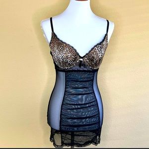 Victoria’s Secret Black Leopard Print Lace Mesh Dress 36B Sultry & Chic Chemise